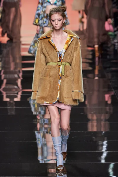 Look 33